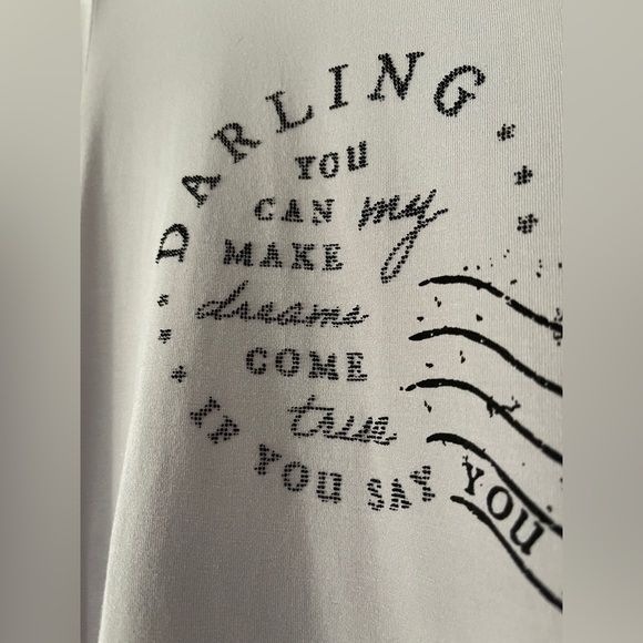 Cute lilac t-shirt! - Picture 3 of 3